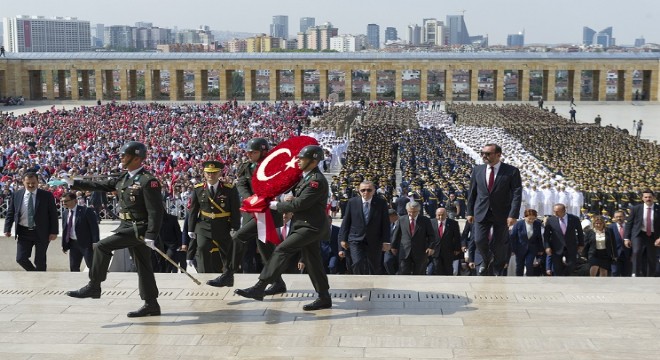'30 Ağustos şanlı tarihimizin altın halkalarından'