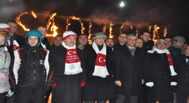 'Bastığın yerleri «toprak! » diyerek geçme, tanı!'