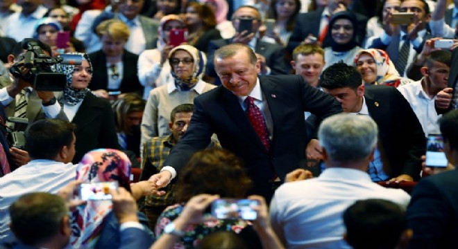 ''Bir millet onur ve gururuyla vardır''