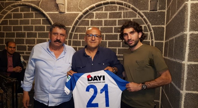 Burhan Eşer'den Abdurrahman Yakut'a forma