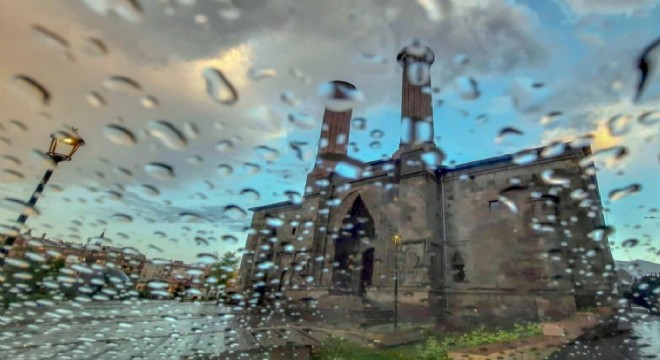 Doğu'da yüksek kesimlerde kar var