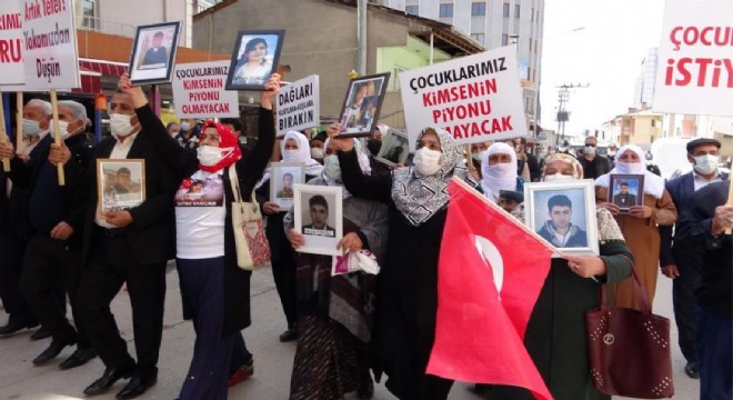 Evlatları dağa kaçırılan ailelerden HDP'ye öfke