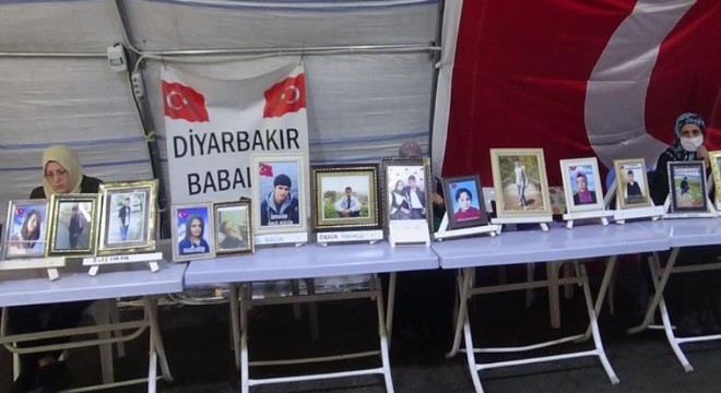 'Evlatlarımızı HDP'den istiyoruz'