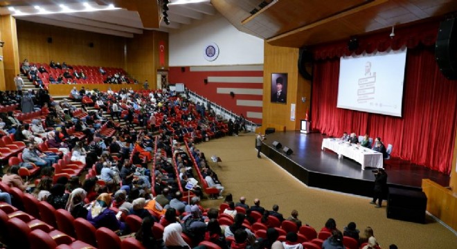 'Gençlere Cumhuriyetin kazanımlarını iyi anlatmalıyız'
