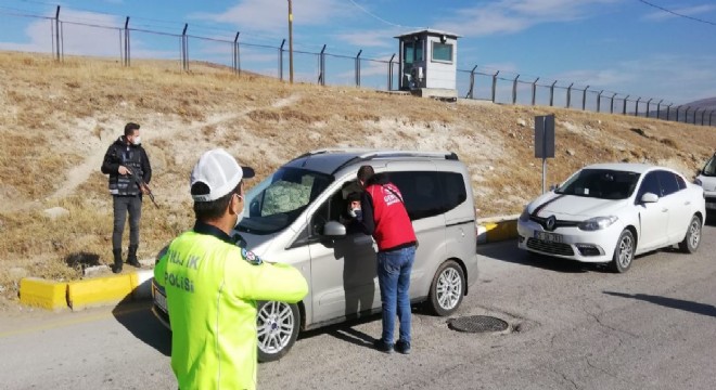 ‘Kurallara Uyalım, Sevdiklerimize Ulaşalım'