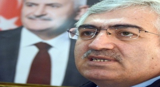 'Şehitlerimizi rahmetle anıyoruz'