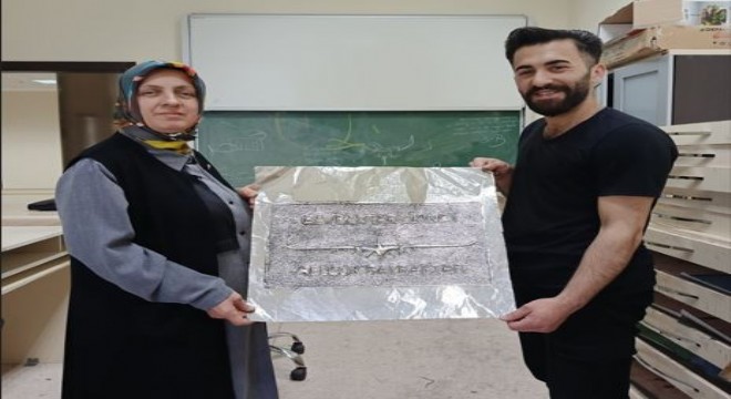 'Bayraktar Erzurumlu gençler için ilham kaynağı'