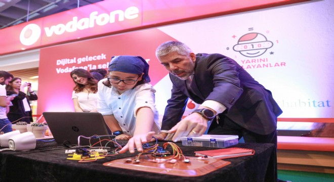 'Yarını Kodlayanlar' projesi övgü topluyor