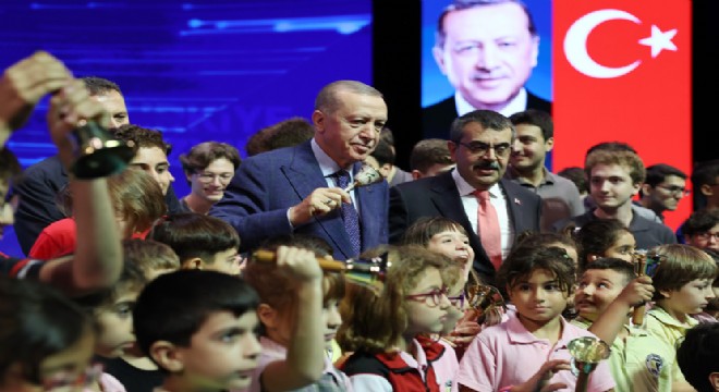 'Yıkarak değil, üzerine koyarak gideceğiz'
