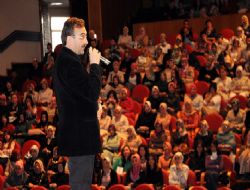 Demirci öğrencilerle buluştu 