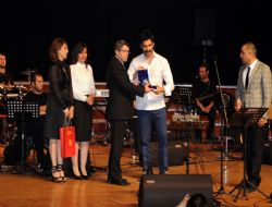 Işılak hayranlarıyla buluştu