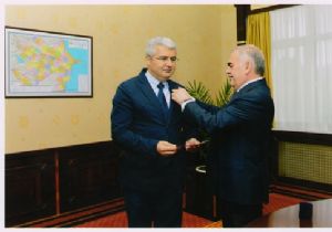 Atnur'a Kardeş Topraklardan Hizmet Nişanı