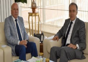 Büyükşehir'de hizmet zirvesi
