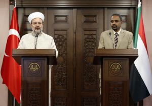 ‘İslam Dünyası kendisiyle yüzleşmeli'