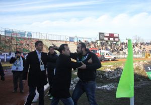 Sakaryaspor ve Emre PFDK'lık oldu