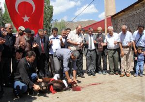 Altınok için kurban kesip dua ettiler