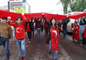 Bölücülere Doğu'dan tepki yağıyor