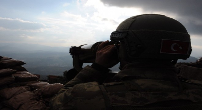 “2 PKK/YPG'li terörist teslim oldu”