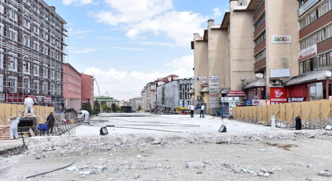 2'inci kent meydanında geri sayım