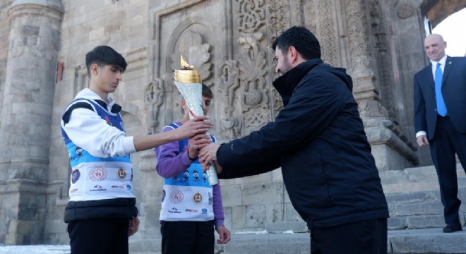 20. Kış Deaflympics'in meşalesi yakıldı