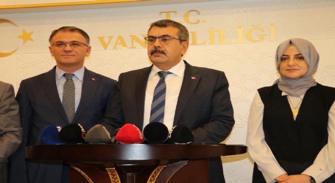 ‘20 milyon öğrenci ders başı yapacak'