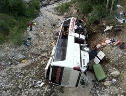 Facia gibi kaza: 5 ölü, 44 yaralı