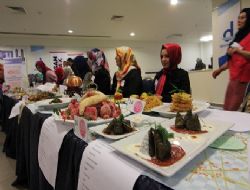 Kadınlar mutfakta yarıştı