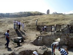A.Ü. Bölge tarihini aydınlatıyor