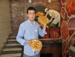 Erzurum'da Ramazan pidesi 2 TL