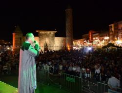 Kent meydanında Ramazan coşkusu