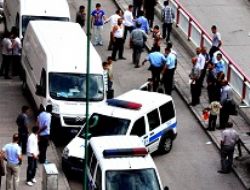 E.kapı'da taşlı sopalı kavga 