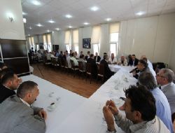 Aziziye'de bölücüler lanetlendi