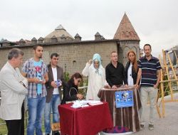 Emre ve Nevra'ya destek