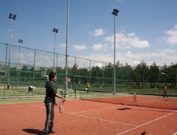 Erzurum final yolunda