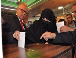 Emekliler sandığa gitti