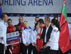 Curlingte  heyecan kasırgası