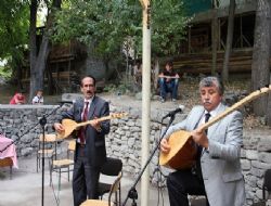 Aşık Mahiri rahmetle anıldı