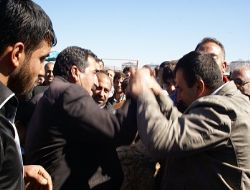 Kimi alıcı, kimi bakıcı