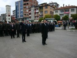 Oltu'da 10 Kasım töreni