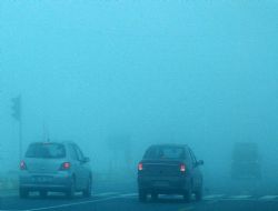 Sis ulaşımı felç etti