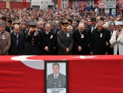 Gümüşhane şehidini uğurladı