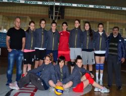 Gençlikspor voleybolda ilk peşinde