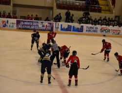 Hokey'de Bethel şov