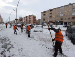 Aziziye'de kar seferberliği