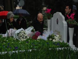 Nemutlu dualarla anıldı