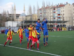 3 puanı 3 golle aldılar