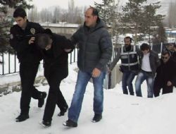 Uyuşturucu tacirlerine darbe