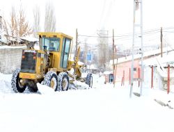 Yakutiye'de kar mesaisi