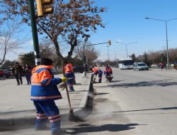 Büyükşehir bahar temizliğine yoğunlaştı