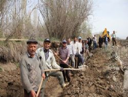 Güzelsu'da sulama kanalı tepkisi